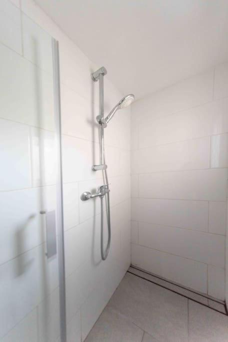 Studio Milana Appartement Brussel Buitenkant foto