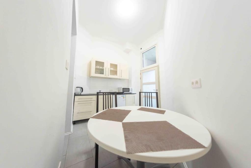 Studio Milana Appartement Brussel Buitenkant foto